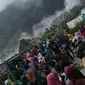 Pengunjung yang terdampak letusan Kawah Sileri Dieng ternyata berada di jarak 20 meter dari kawah. (dok. istimewa)