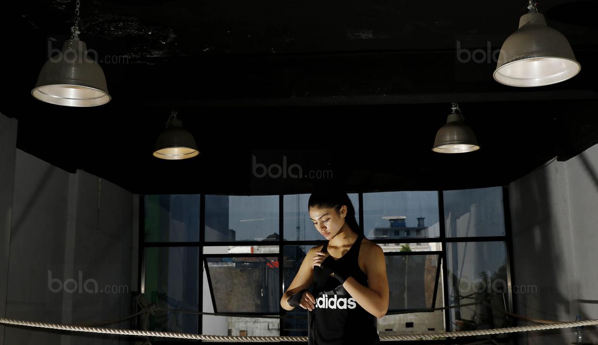 Jihane sudah terjun dalam dunia modeling semenjak dirinya berusia 11 tahun.(Bola.com/M Iqbal Ichsan)