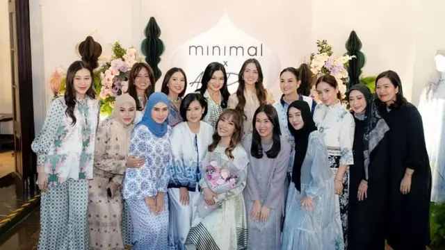 Geng Cendol Kenakan Busana Koleksi Ramadan Ayu Dewi