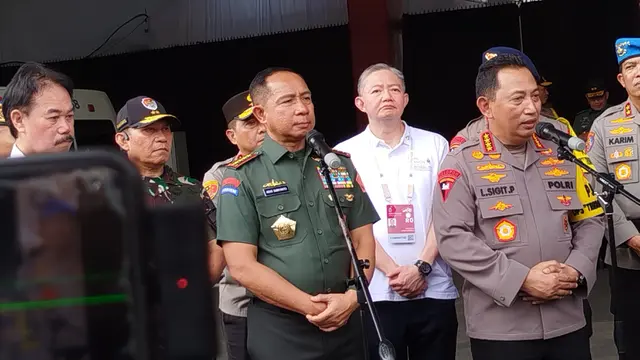 Kapolri Jendral Listyo Sigit Prabowo dan Panglima TNI Jendral Agus Subiyanto