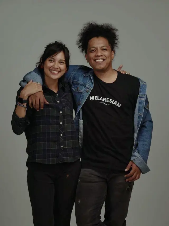 [Fimela] Ariei Kriting dan Indah Permatasari