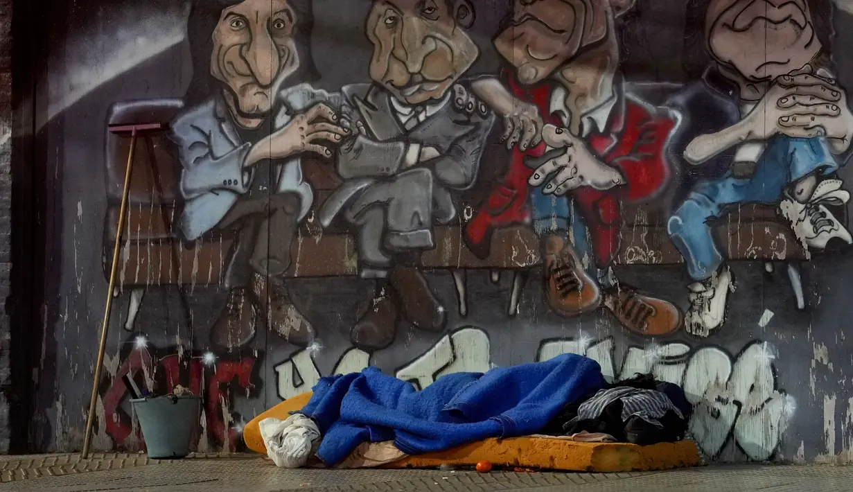 Argentina telah menderita inflasi yang tinggi selama bertahun-tahun. Namun, bulan Agustus menandai pertama kalinya dalam lebih dari dua dekade tingkat inflasi bulanan mencapai dua digit. (AP Photo/Natacha Pisarenko)