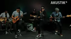 Akustik Plus kali ini menyuguhkan band The Papa yang meramu ska dengan unsur etnik khas Indonesia. Seperti apa? Simak aksi mereka!