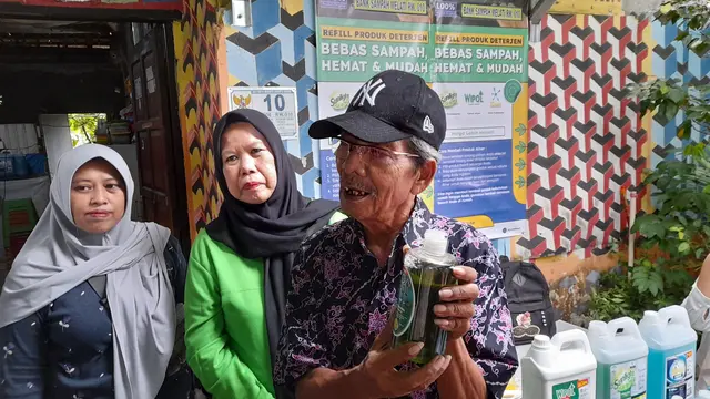 Mengapa Pemerintah Tak Tegas Larang Penggunaan Kemasan Sachet Bila Jadi Salah Satu Sumber Utama Masalah Sampah Plastik?
