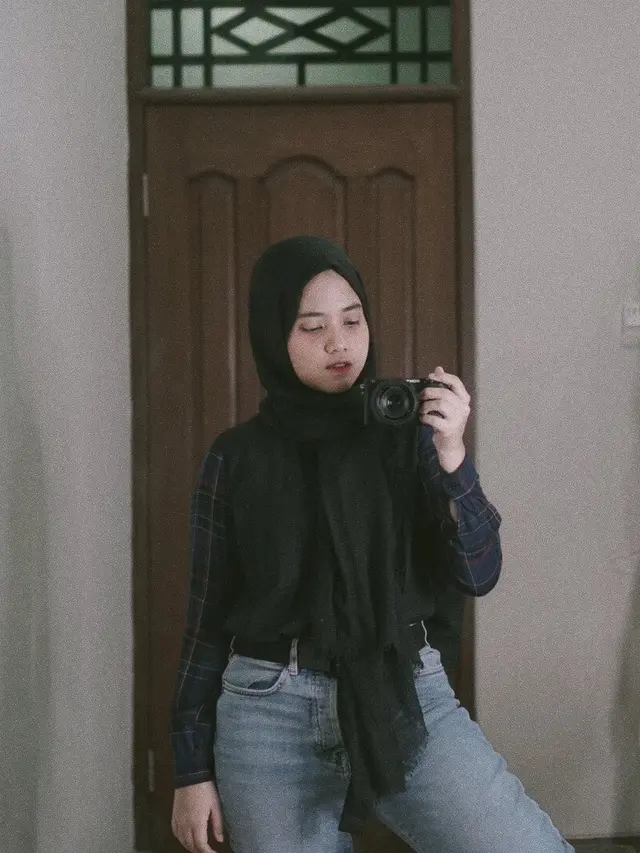 6 Potret Terbaru Hanin Dhiya Kini Tampil Berhijab, Bikin Pangling