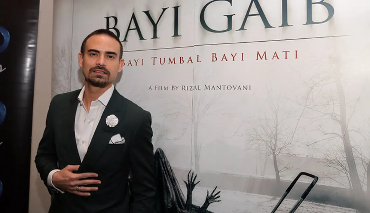 Ashraf Sinclair aktor asal Malaysia membintangi film yang digarap sutradara Rizal Mantovani. Bersama Rianti Cartwright membintangi film berjudul Bayi Gaib. (Adrian Putra/Bintang.com)