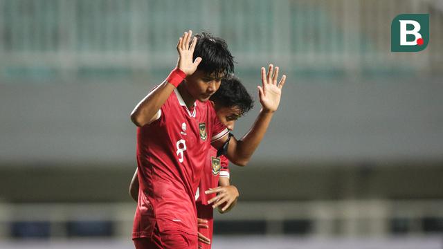 Foto: Tanda Duka Timnas Indonesia untuk Tragedi Kanjuruhan di Kualifikasi Piala Asia U-17 2023