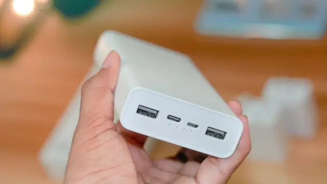 Aturan Bawa Powerbank pada Maskapai RI