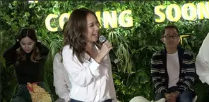 Memakai parfum ternyata ada triknya agar wanginya tercium lama.