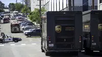 Lokasi penembakan di fasilitas pengiriman barang UPS di San Fransisco, AS. (AFP)