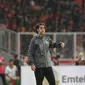 Pelatih Persija, Stefano Cugurra (kanan) saat laga melawan Arema FC pada babak pertama lanjutan Liga 1 Indonesia 2018 di Stadion GBK, Jakarta, Sabtu (31/3). (Liputan6.com/Helmi Fithriansyah)