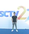 Rasa bangga dirasakan oleh penyanyi pendatang baru bisa tampil dalam malam puncak HUT SCTV ke-27. Selain berkolaborasi dengan orkestra milik Erwin Gutawa, ini juga penampilan pertamanya tampil dalam panggung yang megah. (Nurwahyunan/Bintang.com)