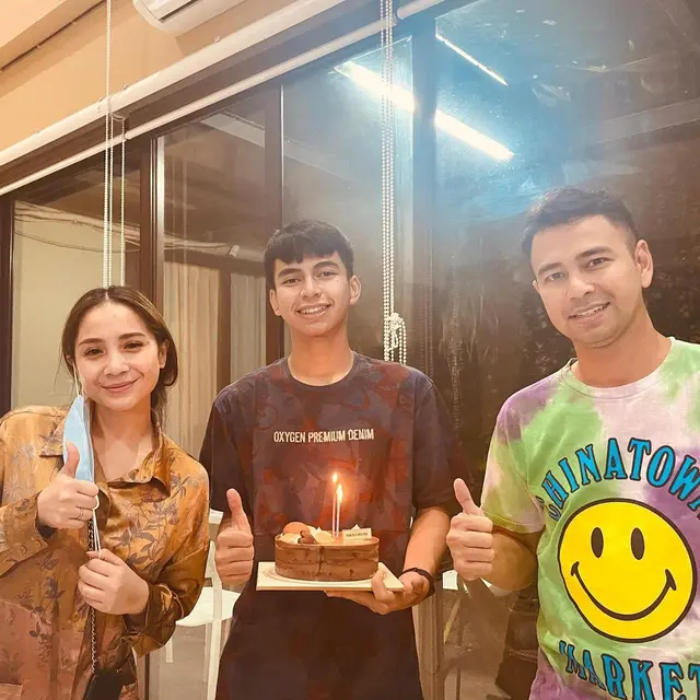 7 Potret Kejutan Ultah Dimas Ramadhan Dari Raffi Ahmad dan Nagita Slavina