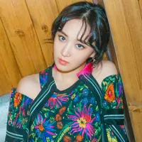 Meskipun mempunyai popularitas yang tinggi, akan tetapi hal itu tak membuat Yuri SNSD jadi percaya diri untuk menggelar fan meeting. Walaupun ia sudah jadi idol yang sukes, tapi tetap ia tidak ingin menggelar fan meeting. (Foto: soompi.com)