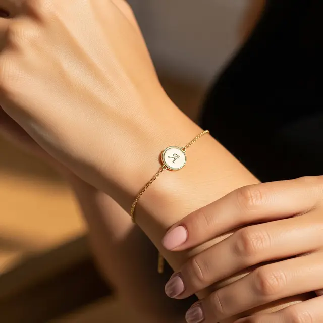 Model Gelang Emas Sederhana Custom dengan Nama Sendiri