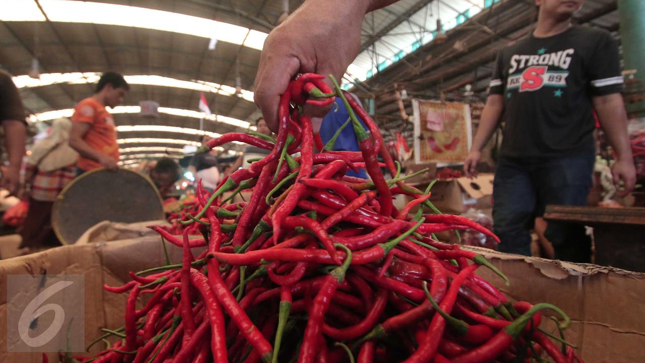 20151124-Awal Pekan, Harga Cabai Melambung Naik-Jakarta