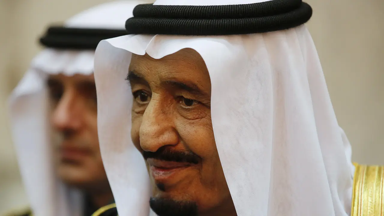 Raja Baru Arab Saudi Rombak Besar-besaran Kabinet