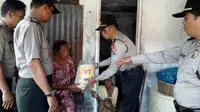Rumah Roboh Diterjang Ombak, Nenek Kartimah Tinggal di WC