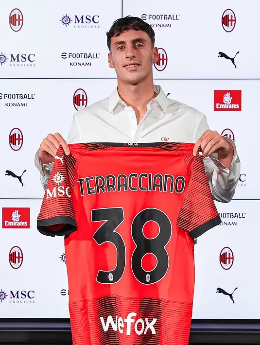Pemain 20 tahun yang didatangkan dari Hellas Verona ini tengah disiapkan untuk debut melawan AS Roma. (FOTO: instagram.com/terraccianofilippo/)