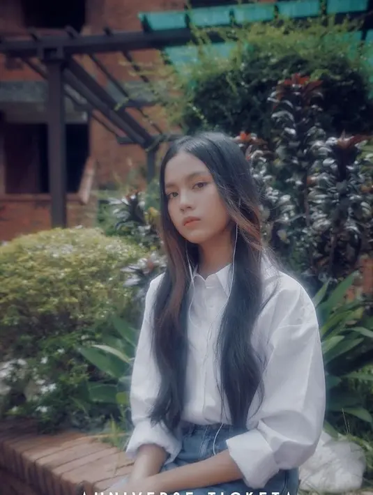 Vanesya bersaing dengan para talenta dari negara-negara lain seperti Filipina hingga Cina. [instagram.com/sbs_universeticket_official]