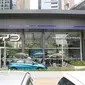 Berada di Kawasan Pusat Bisnis Sudirman, Jakarta, dealer flagship BYD Harmony Sudirman 4S dekat dengan jalan utama kota dan memiliki akses transportasi yang nyaman,
