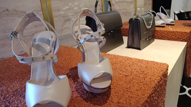 Percantik Outfit di Hari Lebaran dengan Tas dan Sepatu Bernuansa Moroccan dan Arabic