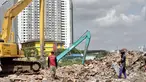 Situasi penggusuran pemukiman di pinggir Waduk Pluit, Penjaringan, Jakarta, Minggu (11/1/2015). (Liputan6.com/Faizal Fanani)