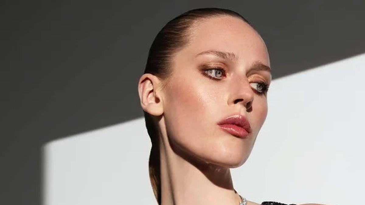 CHANEL Hadirkan Definisi Baru Glamour Lewat Koleksi Perhiasan Reach for the Stars