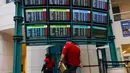Tampilan layar menunjukkan informasi penerbangan di salah satu terminal di Bandara Internasional Orlando menjelang Badai Milton pada tanggal 9 Oktober 2024 di Orlando, Florida. (Saul Martinez/Getty Images North America/Getty Images via AFP)