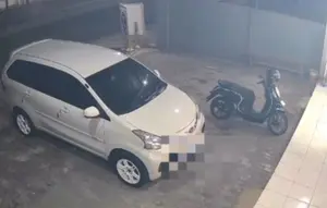 Maling Pecah Kaca Mobil di Bekasi, Gasak Uang Rp9 Juta dan iPhone 15