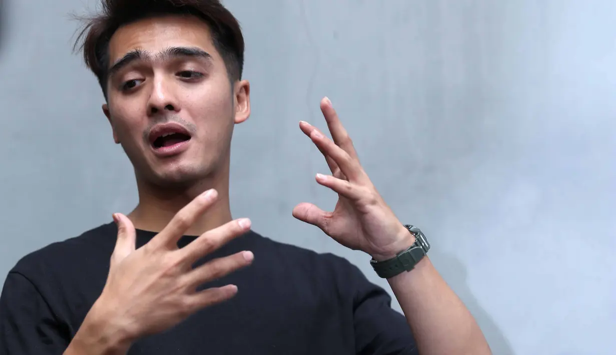 Pemeran Ricky Harun siap bersaing menjadi Aktor Utama Paling Ngetop SCTV Awards 2016. Ricky bersaing dengan Aliando Syarief, Angga Aldi, Miler Khan, dan Ali Syakieb. (Nurwahyunan/Bintang.com)