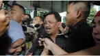 Jaksa Agung Muda Intelijen (Jamintel) Kejaksaan Agung, Adi Togarisman menyambangi gedung Komisi Pemberantasan Korupsi (KPK), terkait penangkapan KPK  terhadap seorang oknum jaksa.