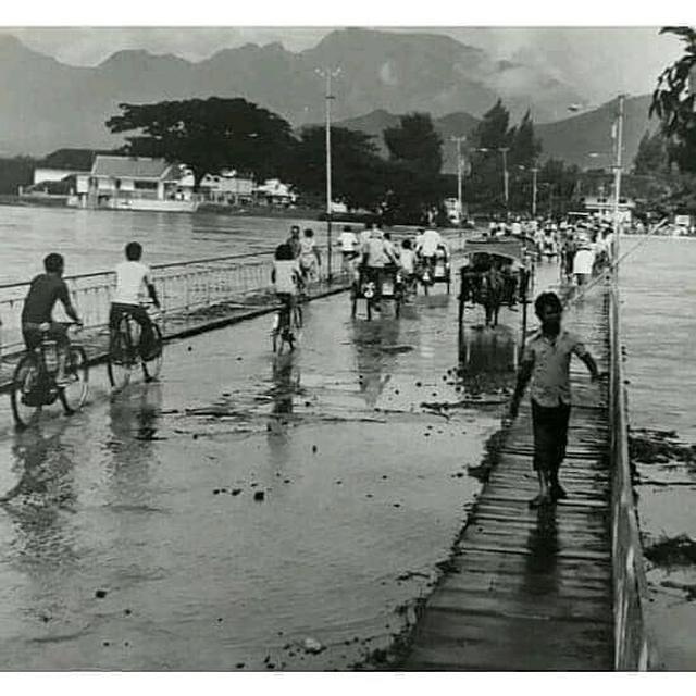 Suasana jalanan Kediri tempo dulu (Instagram/@shalma368)