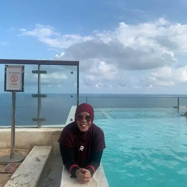 6 Gaya Glamor Rohimah Alli Usai Cerai dari Kiwil, Curi Perhatian