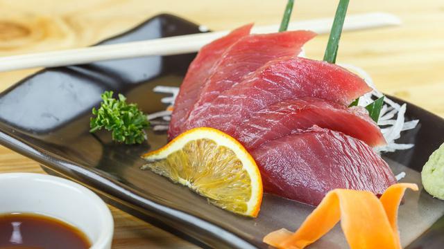 Jangan Sembarang Makan Sashimi, Ini Risikonya (Phanuwat Nandee/123rf)
