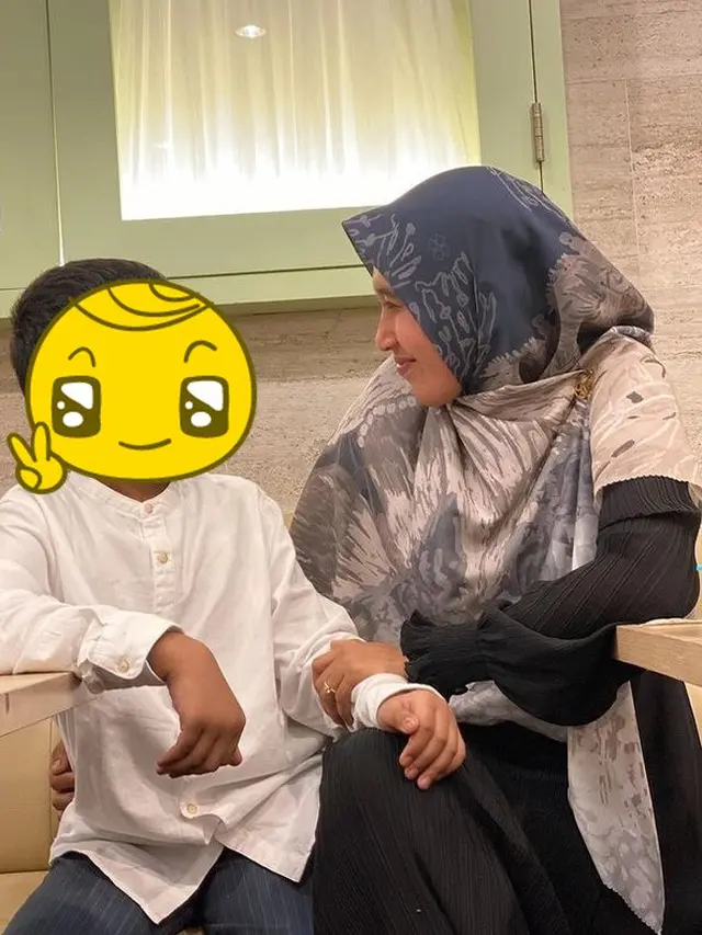7 Potret Terbaru Mellya Juniarti Mantan Istri Ustaz Abdul Somad, Makin Bahagia