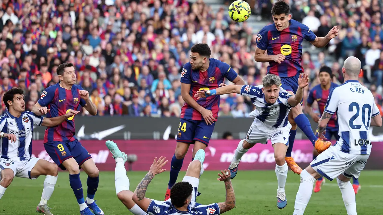 Bungkam Levante 3-0, Barcelona Gusur Real Madrid dari Puncak Klasemen