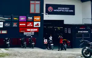 Bengkel Motor Ini Tawarkan Pengalaman Berbeda