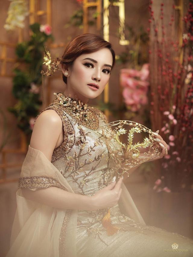 7 Pemotretan Prewedding Ifan Seventeen dan Citra Monica Bergaya Mandarin