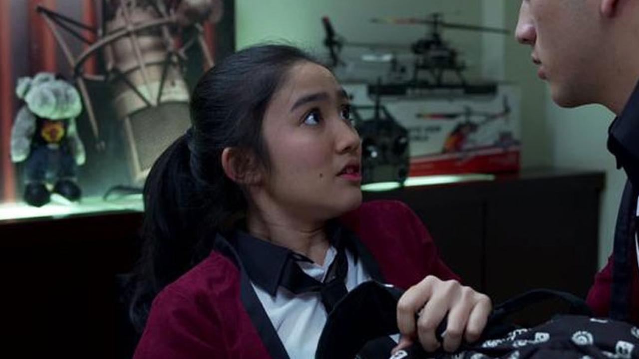 Adegan High School Love Story 