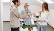 Cara Melupakan Mantan yang Sudah Menikah, Panduan Menata Hati agar Kembali Tenang