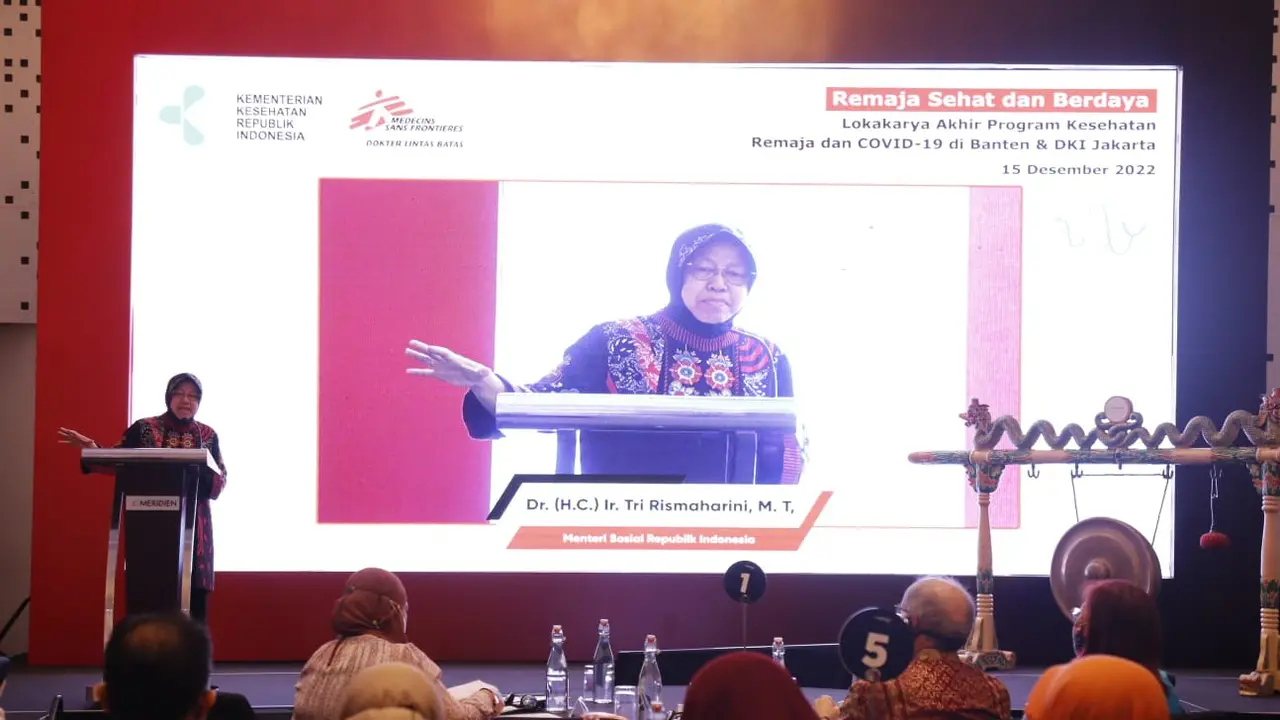 Tekan Efek Buruk Teknologi, Mensos Tri Risma Dorong Orang Tua Upayakan Preventif terhadap Remaja