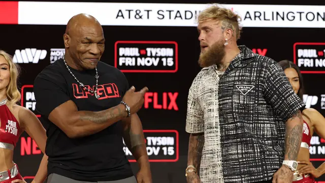 Mike Tyson dan Jake Paul