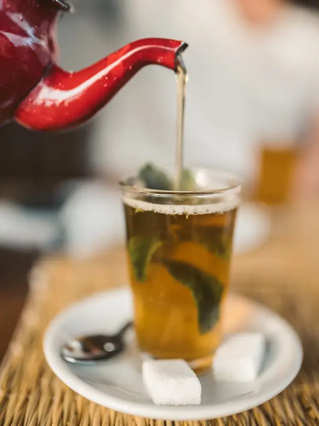 Mengonsumsi Minuman Sehat