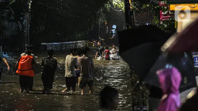 Banjir Rendam Kawasan Kemang Jakarta