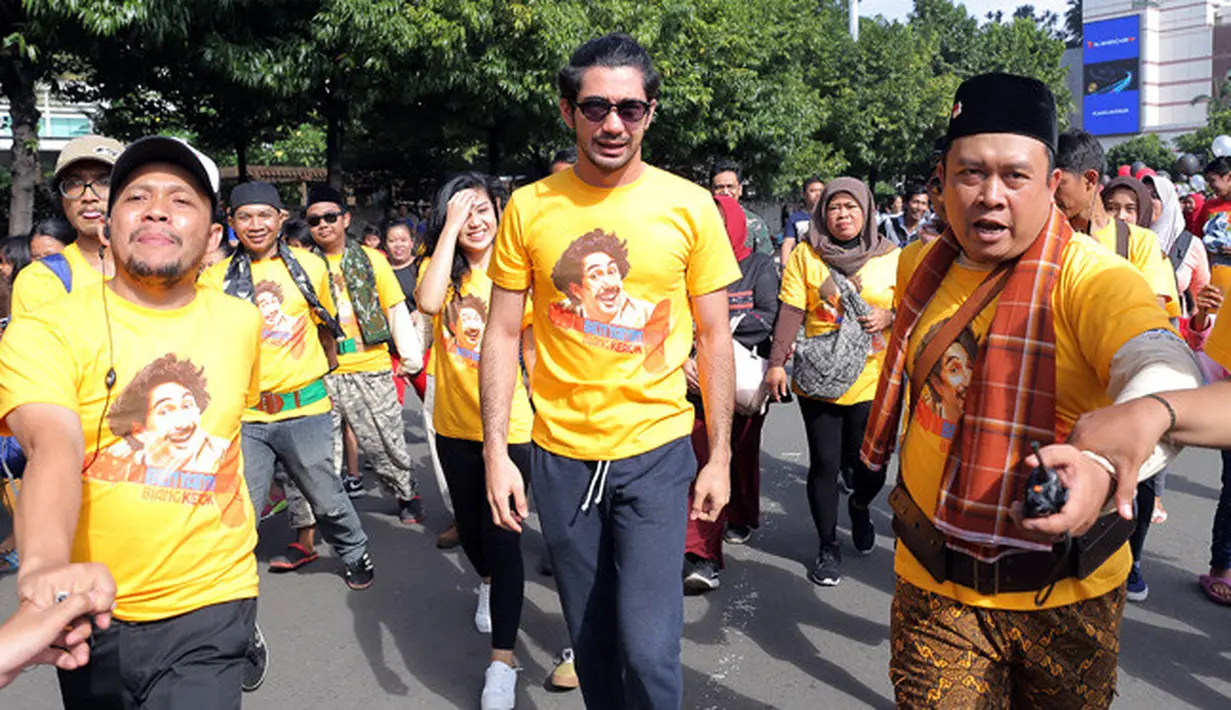 Saat diangkat jadi keluarga besar Benyamin Sueb, Reza Rahadian mengaku tak pernah menyangka dengan hal tersebut. (Deki Prayoga/Bintang.com)