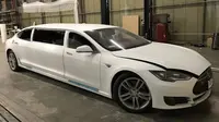 Mobil Listrik Tesla Punya Model Limosin