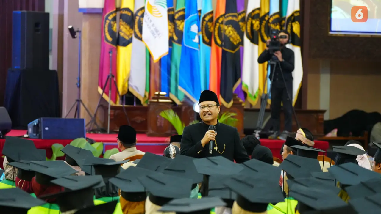 Menteri Sosial Saifullah Yusuf