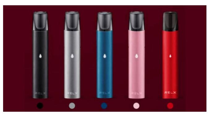 Anak sekolah yang membawa vape (Sumber: World of Buzz)