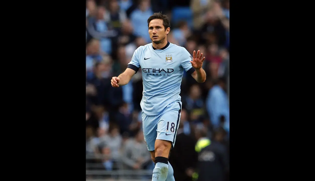 Ekspresi pemain tengah Manchester City, Frank Lampard, usai mencetak gol ke gawang Chelsea di laga lanjutan Liga Primer Inggris di Stadion Etihad, (21/9/2014). (REUTERS/Suzanne Plunkett)